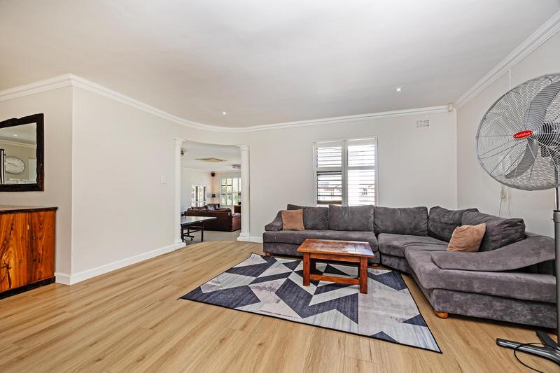 5 Bedroom Property for Sale in Bergsig Western Cape